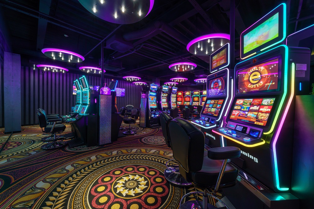 The Allure of Legal Casinos and the Rise of Online Gambling